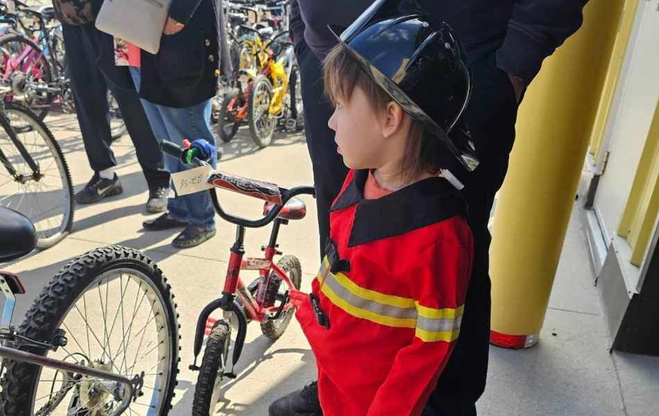 Portage Fire Department bike auction pedals in funds for burn victims